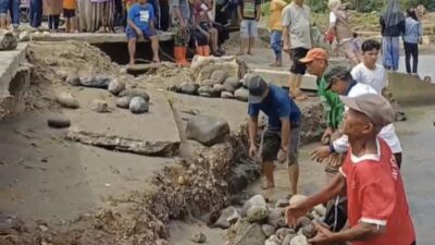 Goro Warga Menyala! Masjid Tua Lubuak Bareh VII Koto Terancam Masuk Sungai Batang Mangoi