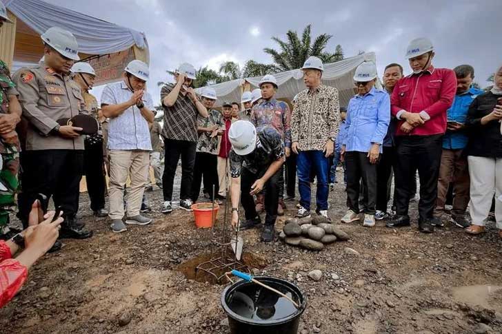 Dorong Ekonomi dan Lapangan Kerja, Bupati Khairunas Resmikan Pembangunan PKS di Solok Selatan