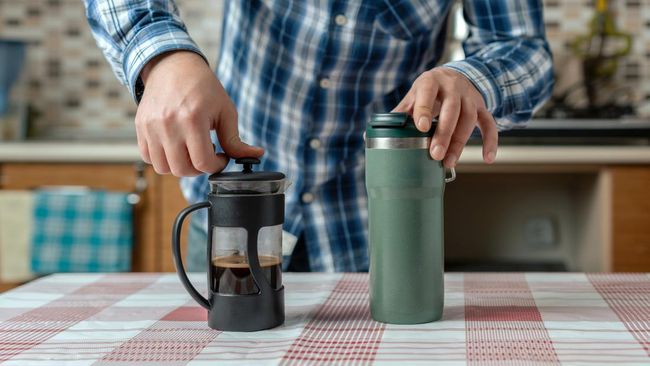 Ada dua cara membuat kopi French Press yang dibagikan juara World Barista.