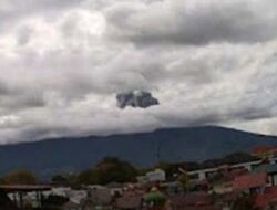 Erupsi Gunung Marapi Picu Hujan Abu di Sejumlah Wilayah