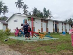 Rumah Hanyut Digerus Sungai Batang Anai, Eli Hermita Bertahan di Huntara