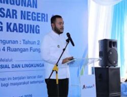 Fadly Amran Canangkan Pembangunan Kembali SDN 49 Batang Kabung