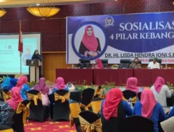 Lisda Hendrajoni Sosialisasikan Empat Pilar Kebangsaan kepada Masyarakat Padang
