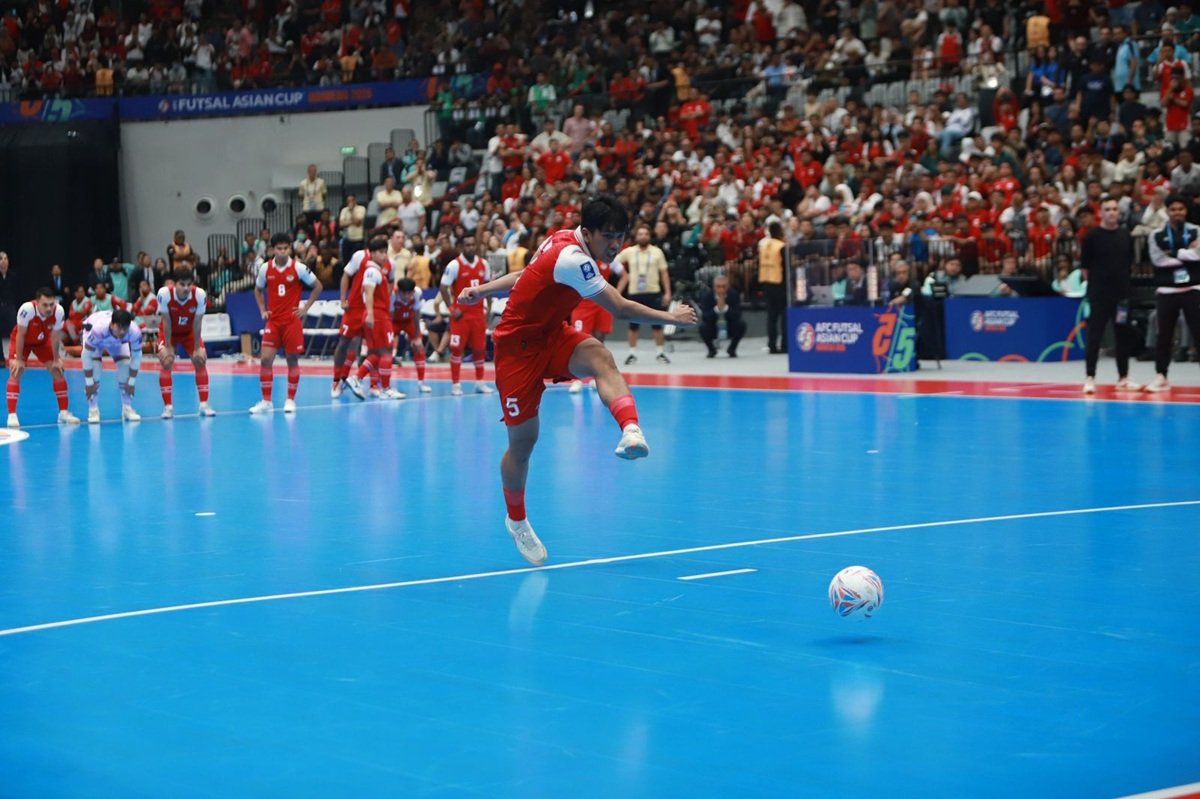 Israr Megantara gagal mengeksekusi penalti krusial untuk Timnas Futsal Indonesia di Final Piala Asia Futsal 2026 kontra Iran.
