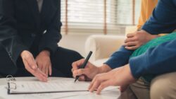 Agen asuransi memegang peran strategis dalam meningkatkan literasi dan inklusi keuangan di Indonesia.