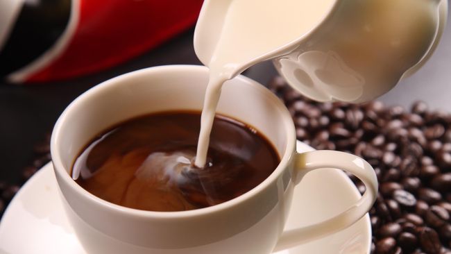 Ketahui cara memilih krimer kopi yang sehat supaya tak kelebihan gula dan lemak jenuh.