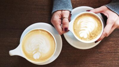 Benarkah Kopi Menaikkan Tekanan Darah? Ini Penjelasan Penelitian