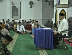Gubernur Mahyeldi Awali Kunjungan Kerjanya di Pasaman Barat dengan Mengisi Tausiah Subuh