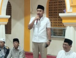Safari Ramadan di Padang Pariaman, Wagub Vasko Salurkan Bantuan untuk Dua Masjid