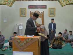 Safari Ramadan di Masjid Nurul Huda Panganak, Gubernur Ajak Masyarakat Bukittinggi Menyiapkan Generasi Beriman