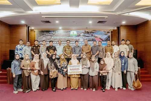 Pemkab Solok Selatan Salurkan Rp1 Miliar Bantuan Bencana Sumatera