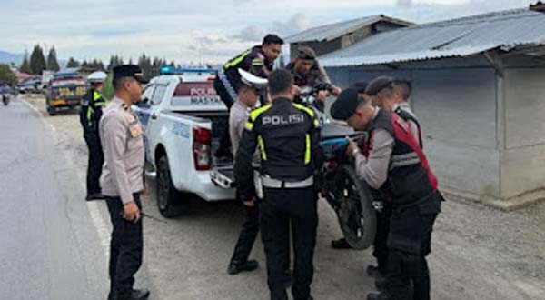 Kapolres Solok turunkan tim gabungan antisipasi balap liar di Alahan Panjang.