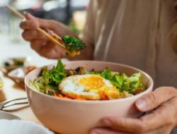 10 Menu Sahur Sehat agar Puasa Sepanjang Hari Tetap Bertenaga