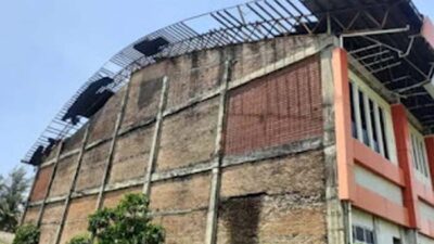 Salah satu bentuk kondisi kerusakan pada Gor Pauh Kota Pariaman