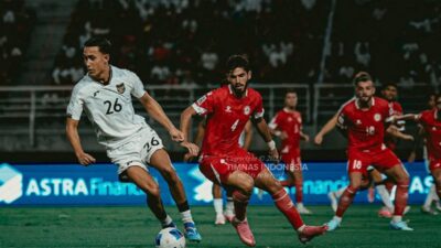 Miliano Jonathans mengalami cedera ACL dan dipastikan absen di FIFA Series 2026.