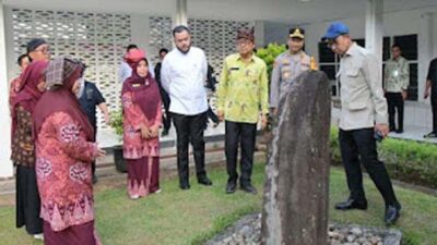 Menbud Fadli Zon kunjungi Museum Adityawarman.