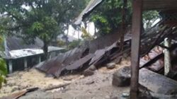 Sejumlah rumah warga yang dilanda longsor di Malalo.