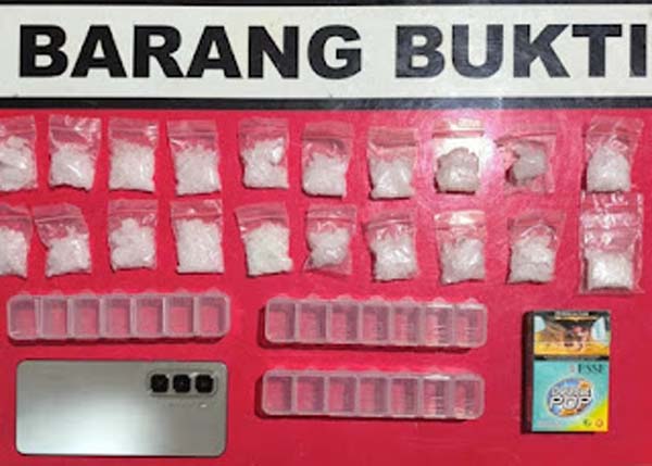 Polres Solok Tangkap Pria Asal Pekanbaru di Saok Laweh, 20 Paket Sabu Diamankan