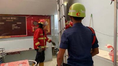 Kantin SMA N 10 Padang Terbakar, Satu Orang Alami Luka-Luka