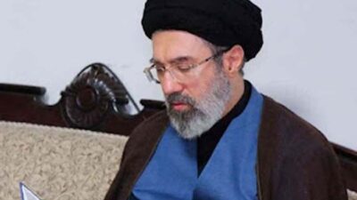 Mojtaba Khamenei disebut menjadi calon terkuat Pemimpin Tertinggi Iran yang baru.