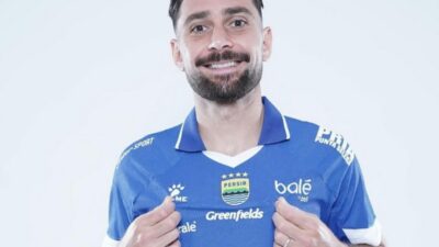 Pemain Persib Bandung, Frans Putros.