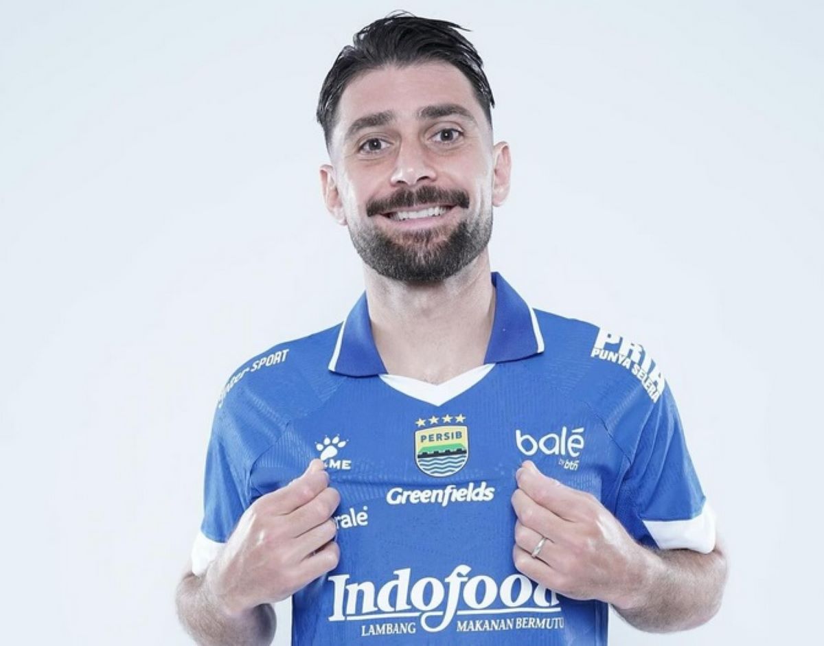 Pemain Persib Bandung, Frans Putros.