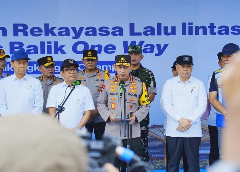 Kapolri Jenderal Listyo Sigit Prabowo meminta masyarakat untuk memanfaatkan kebijakan WFA guna menghindari kemacetan saat puncak arus balik Lebaran 2026.