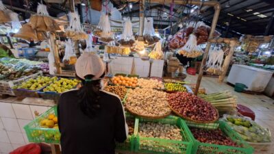 Harga Pangan Akhir Pekan, Bawang dan Minyak Goreng Naik, Cabai dan Daging Sapi Turun