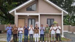 Direktur Operasi II PT Hutama Karya mengunjungi langsung rumah contoh Sepablock.
