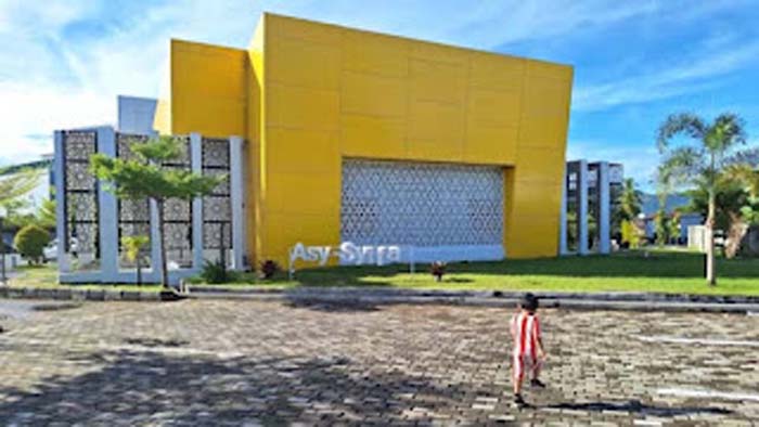 Masjid Asy Syifa Semen Padang Hospital.