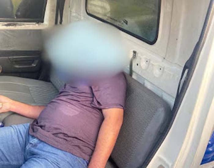 Warga Pariaman Digegerkan Penemuan Mayat Berlumur Pertalite di Dalam Mobil.