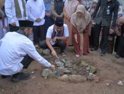 Safari Ramadan di Padang Panjang Timur, Wagub Sumbar Serahkan Bantuan untuk Masjid Manba’ul Ulum