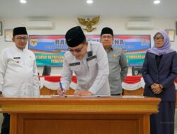 Rapat Paripurna DPRD Tanah Datar   Tetapkan Keputusan Tentang Perubahan Propemperda 2026