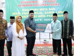 Yota Balad Salurkan Zakat dari Baznas untuk 422 Guru MDTA se-Kota Pariaman