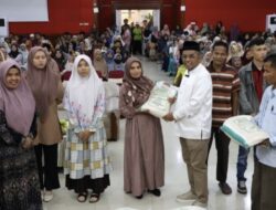 276 Pendidik dan Tendik Kota Pariaman Terima Bantuan Anggota DPR RI Arisal Aziz