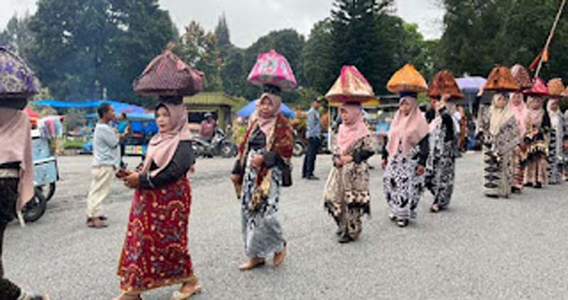 74 Nagari Ramaikan Festival Kuliner dan Pawai Budaya Kabupaten Solok