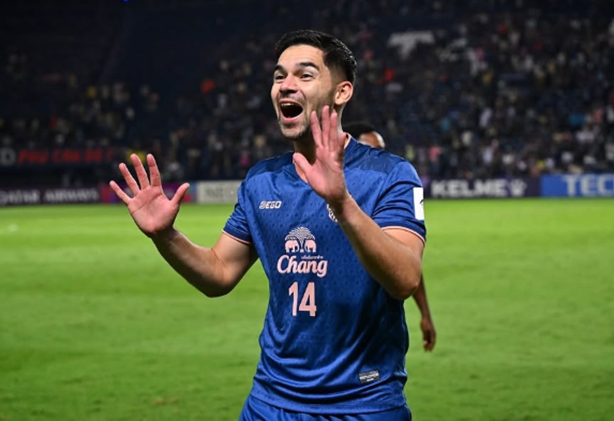 Sandy Walsh kala membela Buriram United.