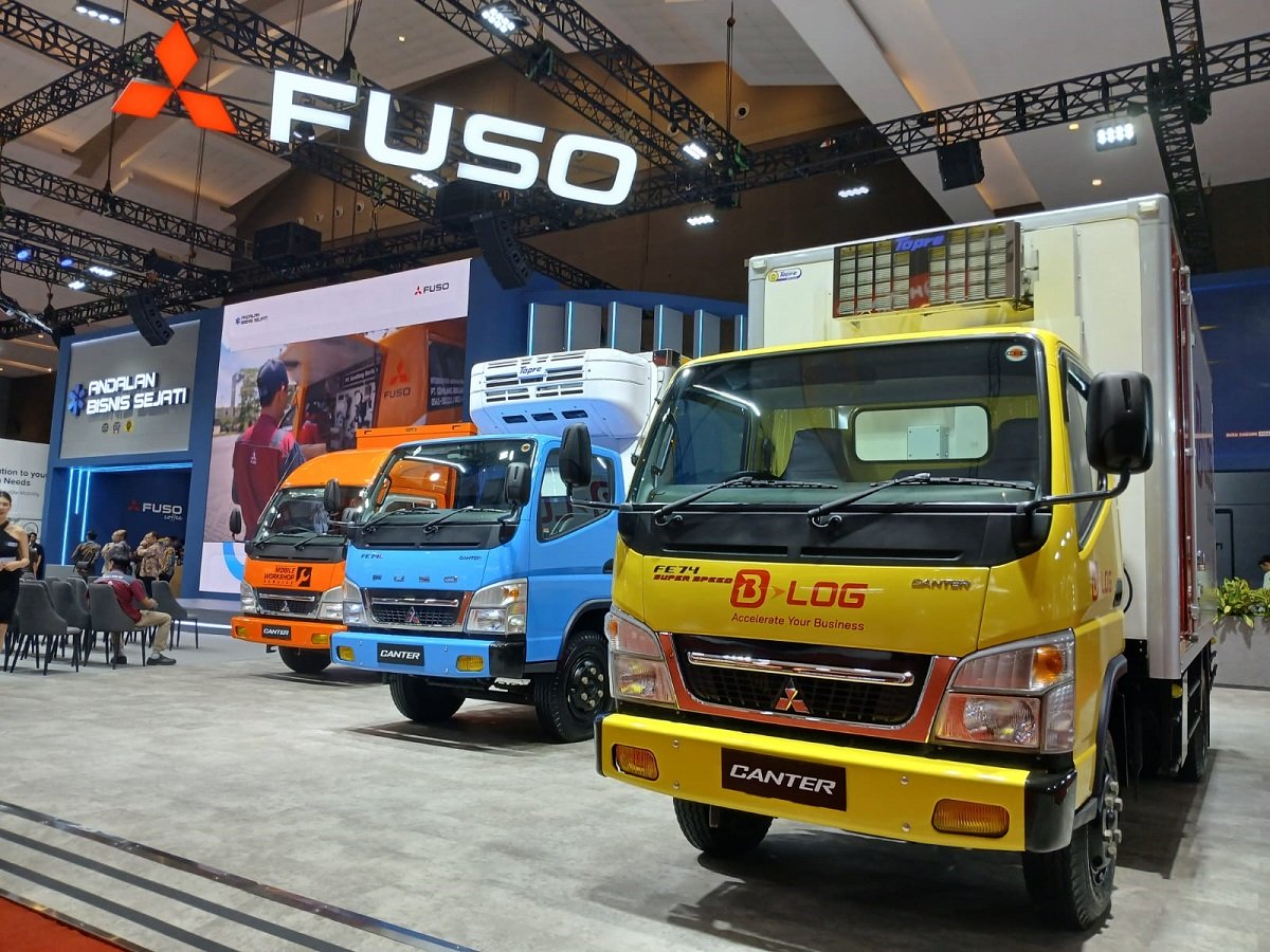 Mitsubishi Fuso.