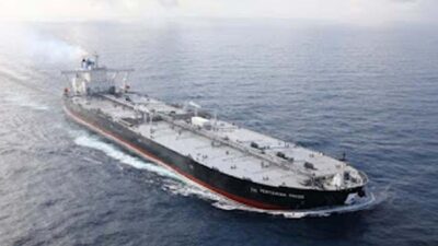 Kapal milik Pertamina.