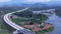 Jalan Tol Padang - Pekanbaru ruas Padang - Sicincin.