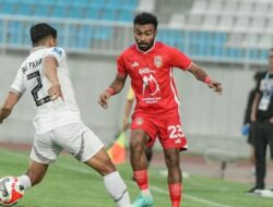 Arema FC dan Malut United Berbagi Poin Usai Laga Sengit 1-1