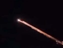 Benda Bercahaya Hebohkan Langit Sumatra Barat, BMKG Sebut Diduga Puing Antariksa