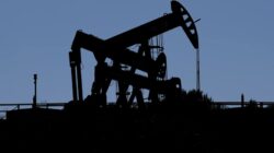 Ilustrasi tambang minyak.