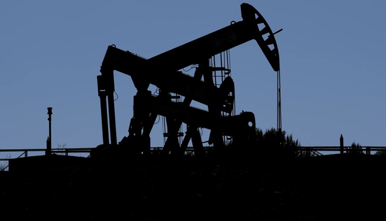 Ilustrasi tambang minyak.