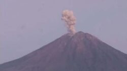 Gunung Semeru.