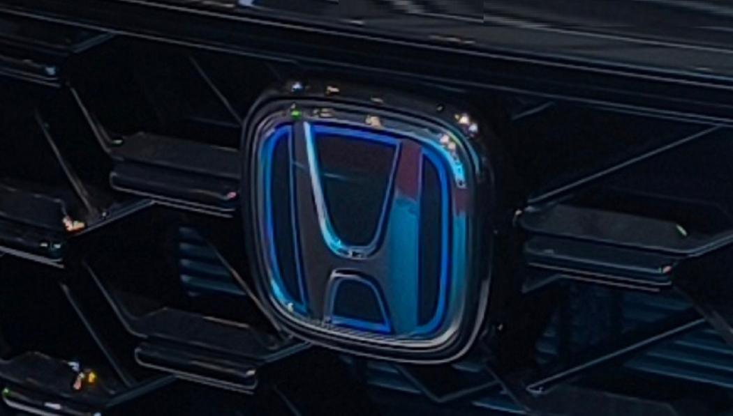 Perubahan strategi Honda tidak lepas dari tekanan kuat dari produsen mobil China yang bergerak lebh cepat.