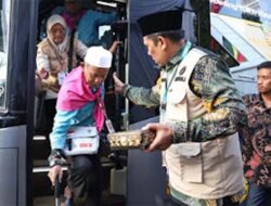 Kloter Pertama Jemaah Haji Embarkasi Padang Tiba di Asrama Haji Tabing