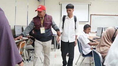 Empat Peserta Disabilitas Netra Ikuti UTBK SNBT 2026 di UNP dengan Penuh Semangat