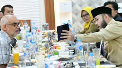 Filantropis Dubai Sambangi Kota Padang.