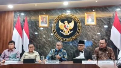 Menteri Koordinator Bidang Pangan, Zulkifli Hasan (Zulhas) memastikan pasokan jemaah haji aman.